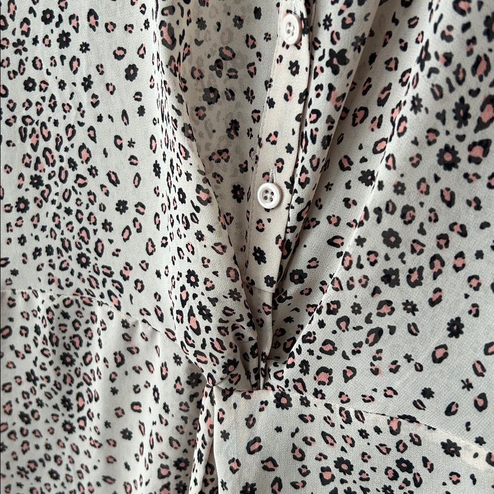Torrid Chiffon Twist Front Tunic Shirt Tan Leopard Print Plus Size 5X - Picture 6 of 16